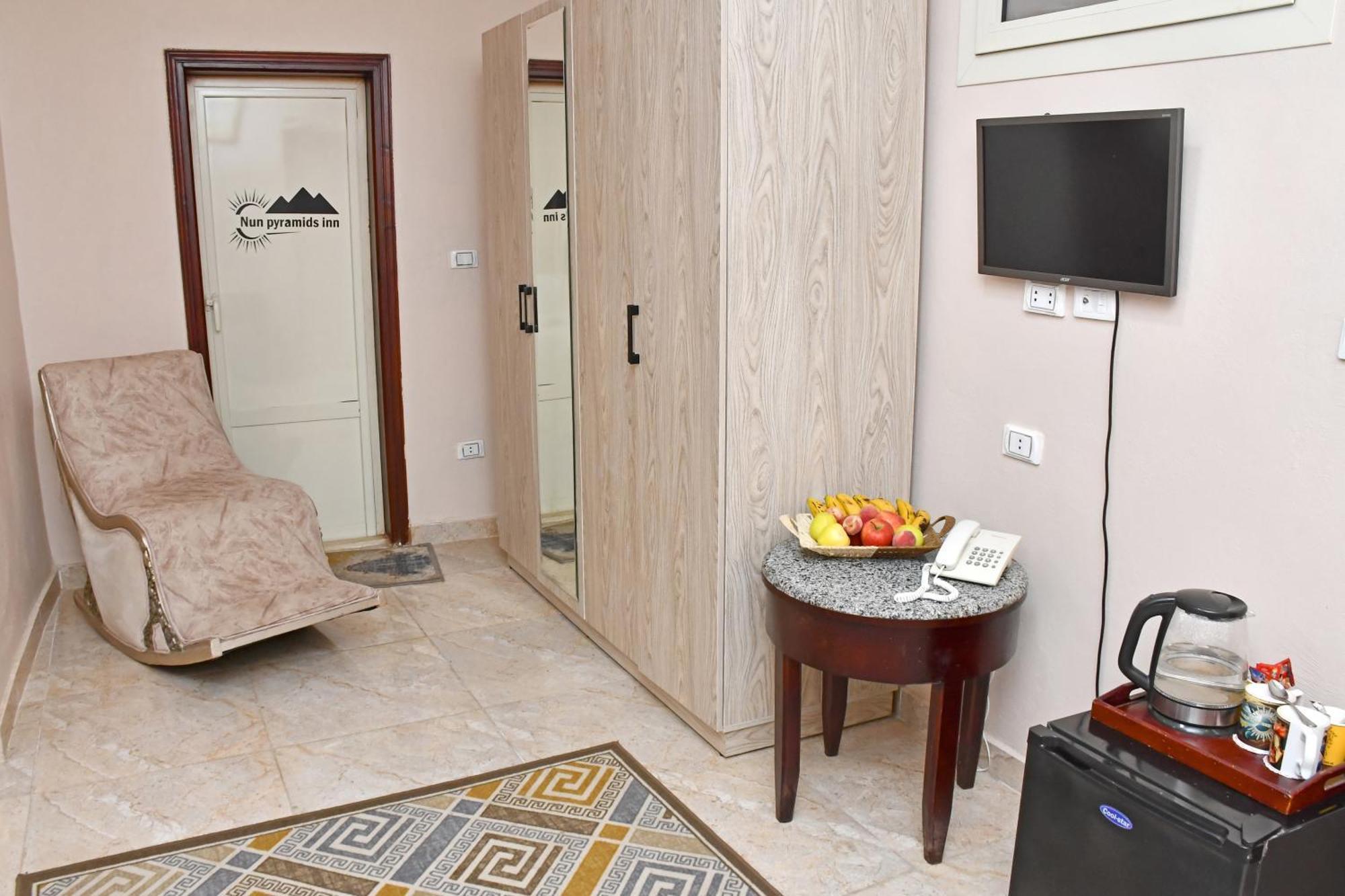 Nun Pyramids Hotel Kafrat al Jabal Phòng bức ảnh