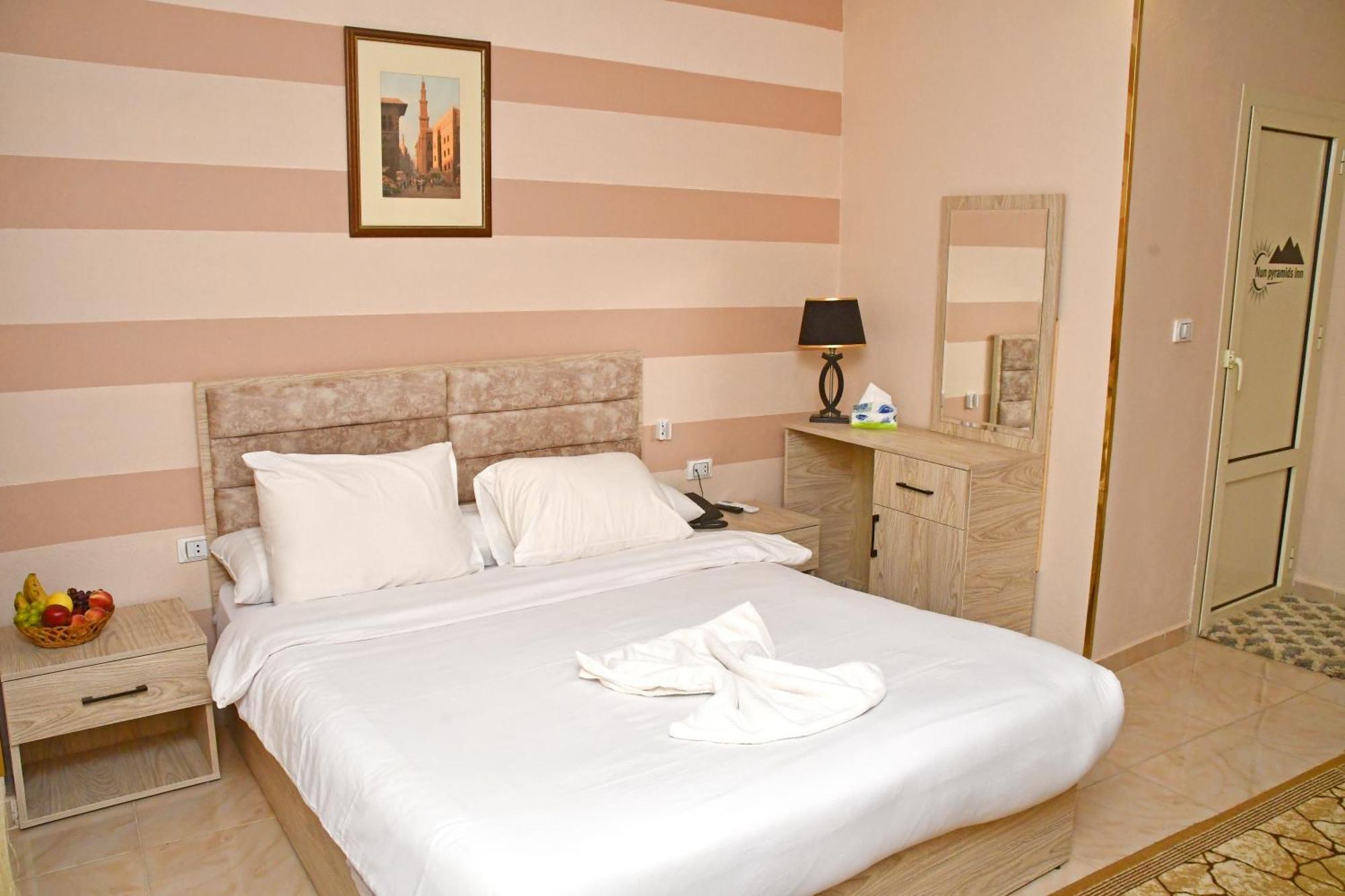 Nun Pyramids Hotel Kafrat al Jabal Phòng bức ảnh