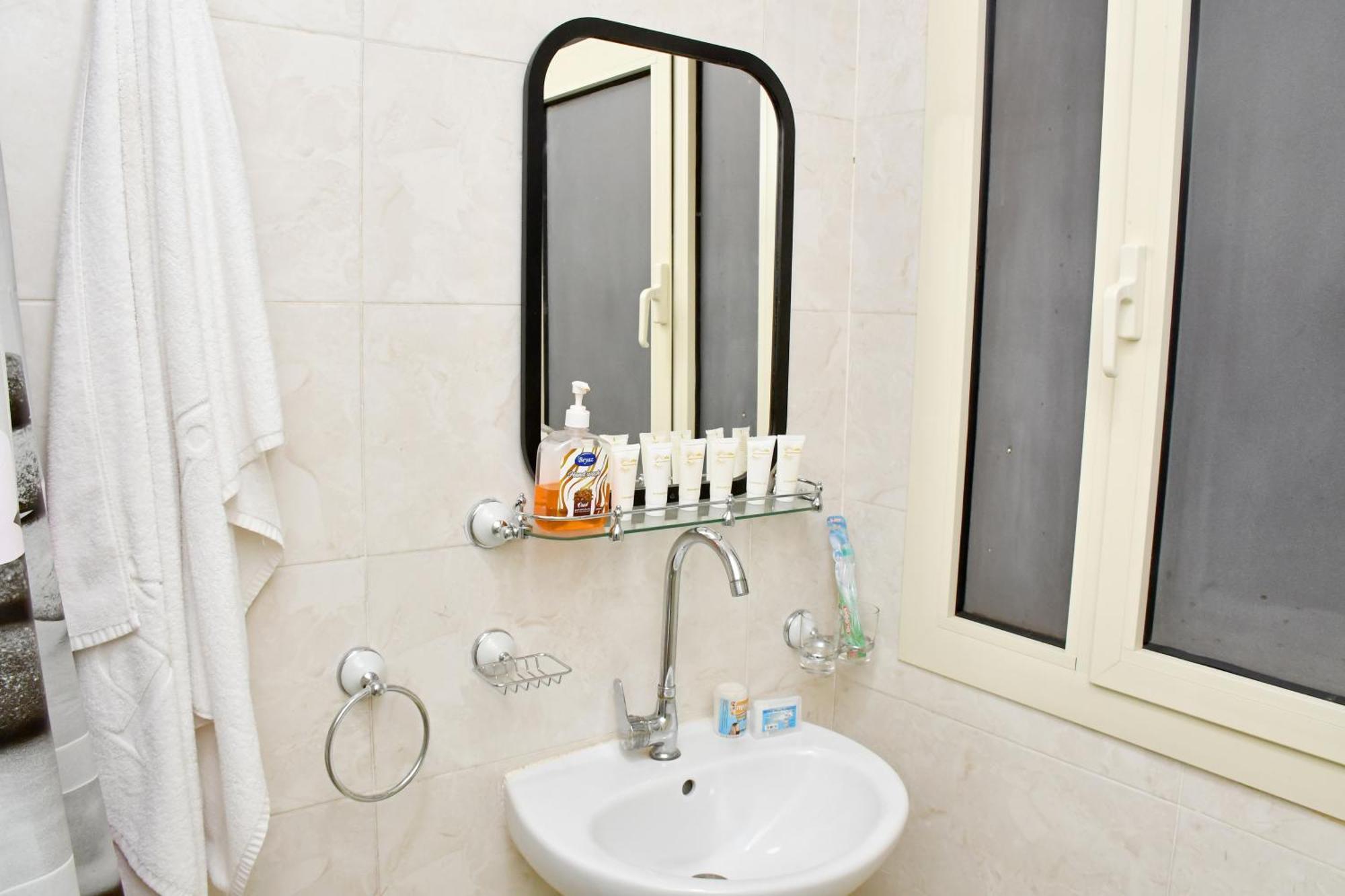 Nun Pyramids Hotel Kafrat al Jabal Phòng bức ảnh
