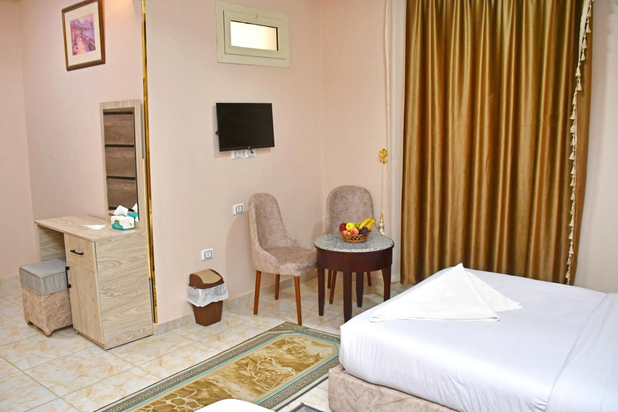 Nun Pyramids Hotel Kafrat al Jabal Phòng bức ảnh