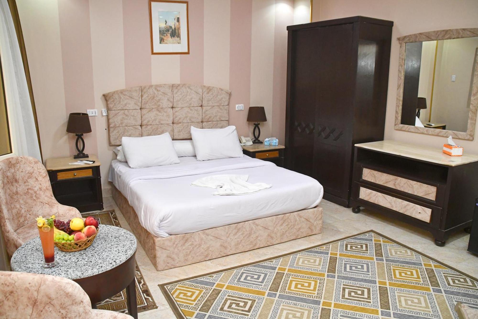 Nun Pyramids Hotel Kafrat al Jabal Phòng bức ảnh
